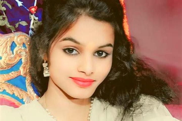 Emma, 31 — Escort in Atraulia, India