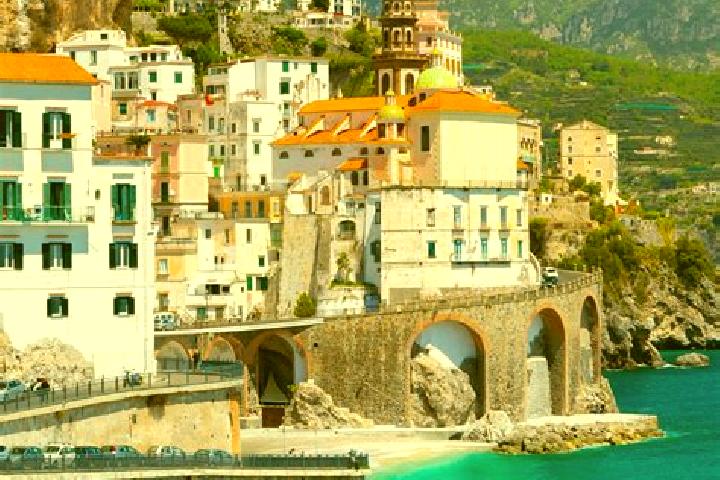 Emma, 31 — Escort in Concagno, Italy