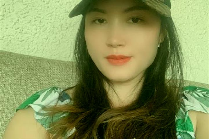Emma, 31 — Escort in Khanh Hai, Vietnam