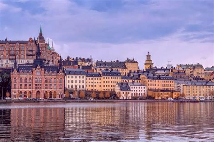 Emma, 31 — Escort in Kvaenum, Sweden