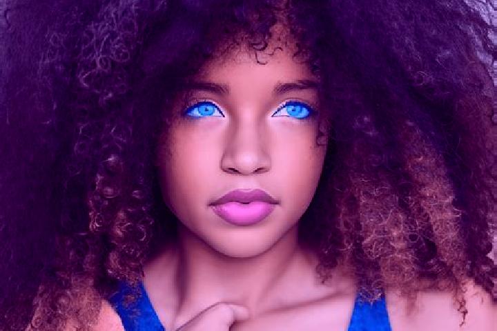 Emma, 32, a black blue-eyed mixed companion based in Le Vesinet. Offering Massage, OWO, BDSM, Domination. Available for incall and outcall, overnight booking...