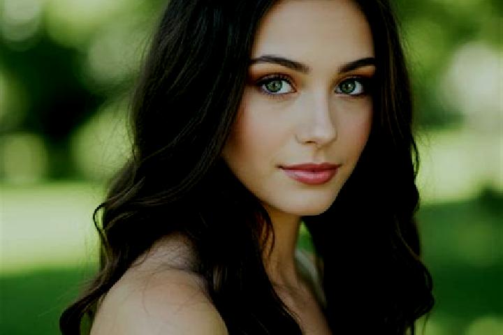 Emma, 32, a brunette hazel-eyed mixed companion based in Maria. Offering OWO, Dinner Date, Girlfriend Experience, Travel Companion. Available for incall and ...