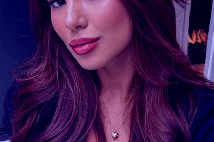 Emma, 32, a chestnut brown-eyed latina companion based in Villano Beach. Offering Fetish, GFE, Deep French Kissing. Available for incall and outcall, overnig...