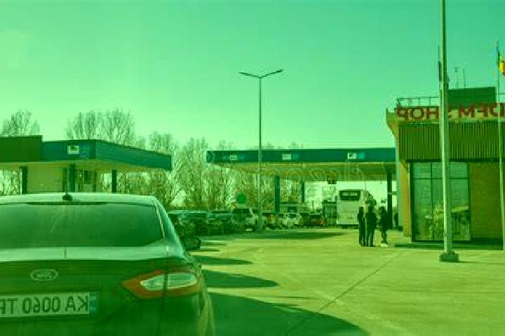 Emma, 32, a dark blonde amber-eyed european companion based in Caykara. Offering Deep French Kissing, Massage, Roleplay, GFE. Available for incall and outcal...