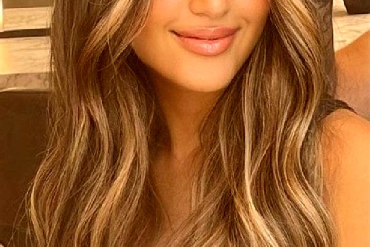 Emma, 32, a dark blonde brown-eyed asian companion based in Capinopolis. Offering A-Level, Overnight, Striptease, Travel Companion. Available for incall and ...