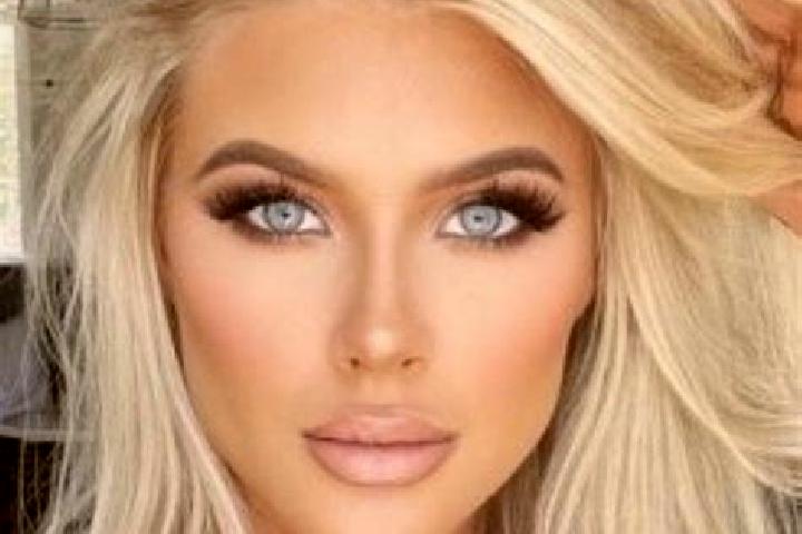 Emma, 32, a platinum blonde blue-eyed caribbean companion based in Benjamin Constant. Offering Girlfriend Experience, BDSM, GFE, OWO, Duos. Available for inc...