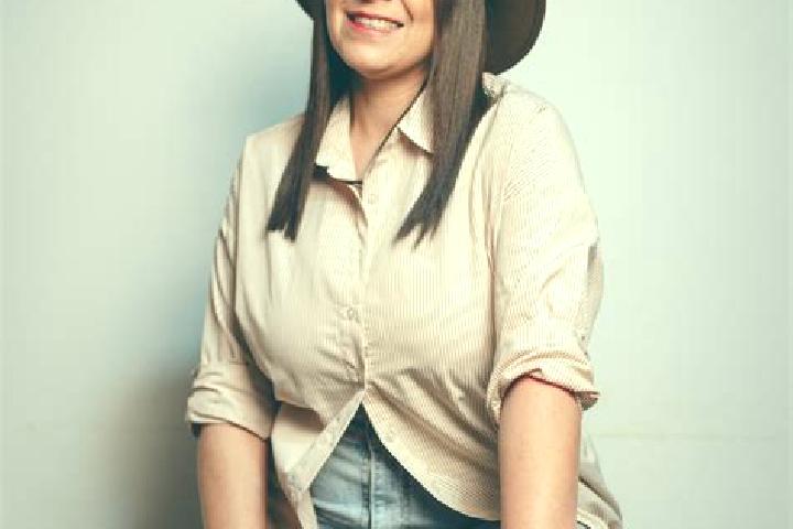 Emma, 32 — Escort in Bascones de Ojeda, Spain