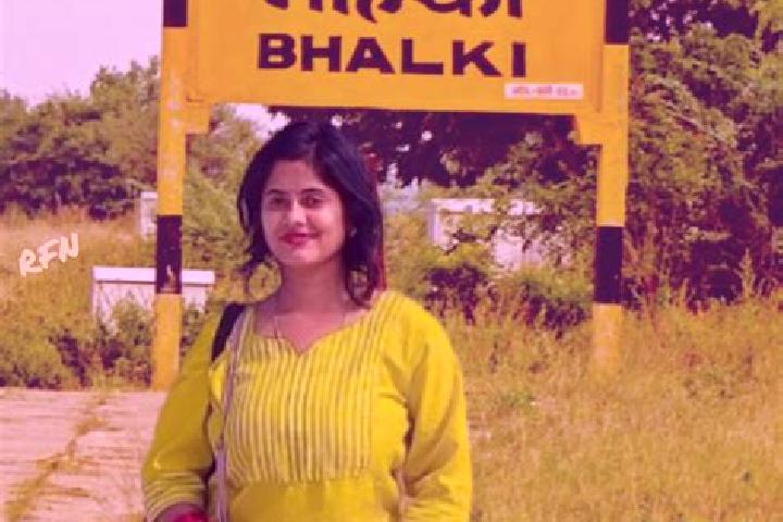 Emma, 32 — Escort in Bhalki, India