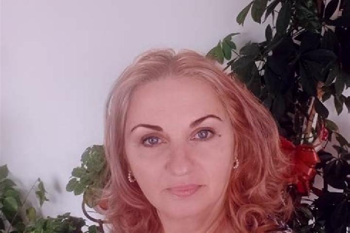 Emma, 32 — Escort in Bichigi, Romania