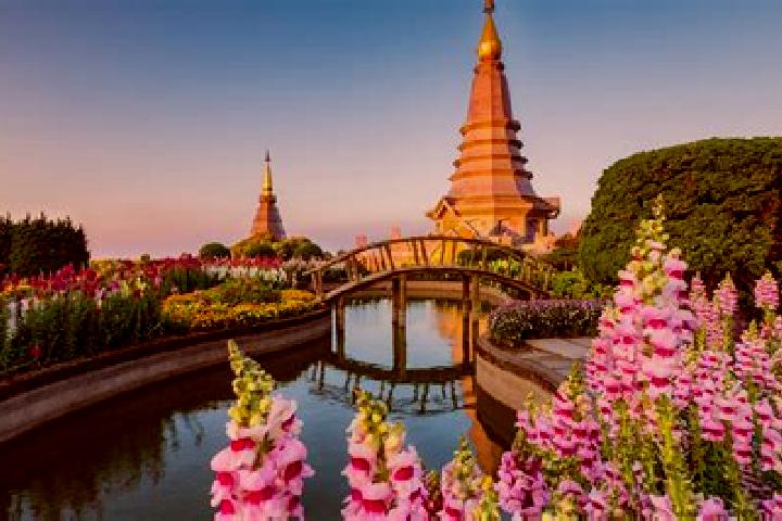 Emma, 32 — Escort in Bua Lai, Thailand