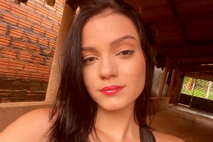 Emma, 32 — Escort in Canabrava do Norte, Brazil