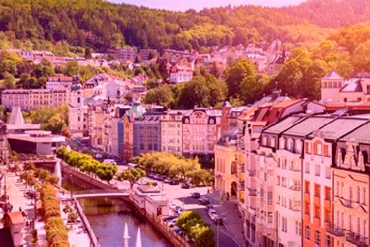 Emma, 32 — Escort in Karlovy Vary, Czech Republic