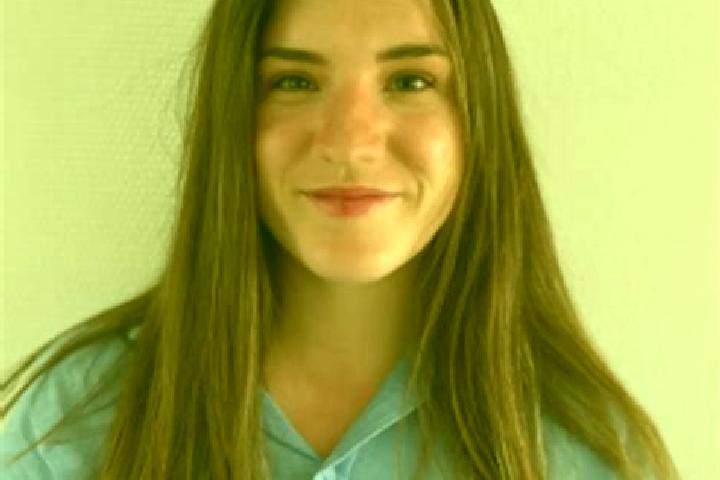 Emma, 32 — Escort in Le Fidelaire, France
