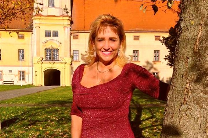 Emma, 32 — Escort in Nezamyslice, Czech Republic
