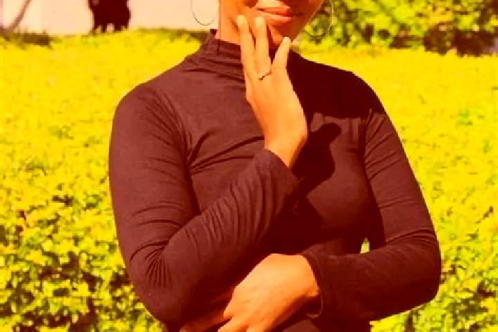 Emma, 32 — Escort in Tshela, DR Congo