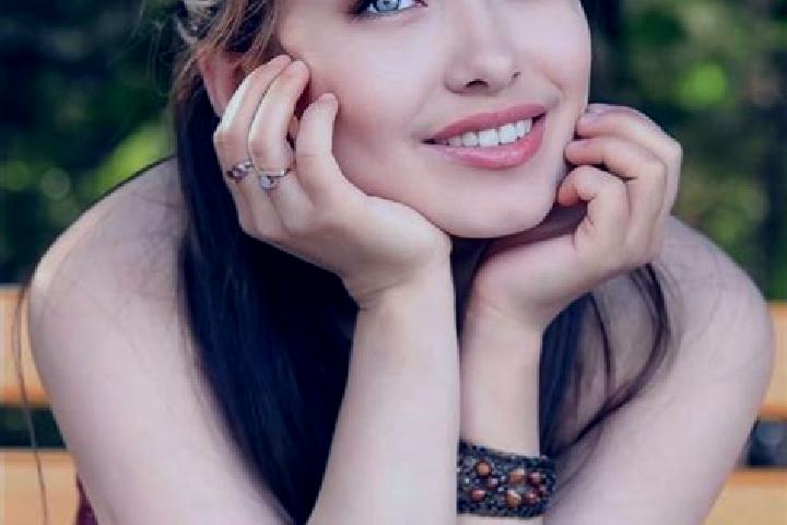 Emma, 33, a auburn blue-eyed asian companion based in La Muralla. Offering OWO, Tantra, Girlfriend Experience, Overnight. Available for incall and outcall, o...