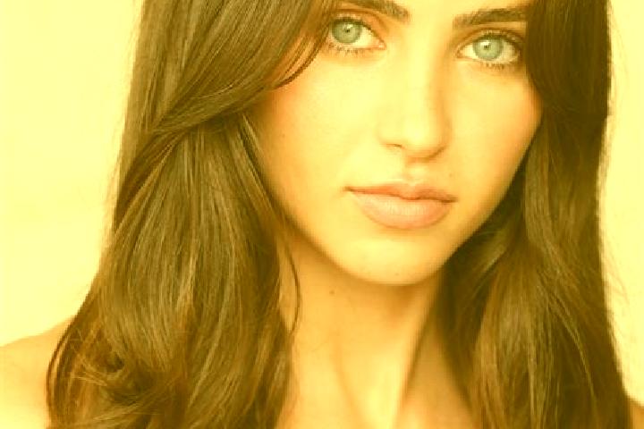 Emma, 33, a dark blonde brown-eyed latina companion based in General Acha. Offering 69, Duos, Party Girl, Girlfriend Experience. Available for incall and out...