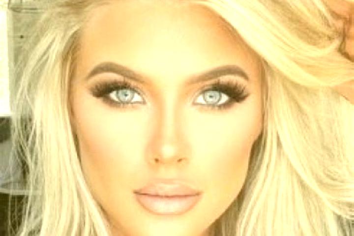 Emma, 33, a platinum blonde green-eyed european companion based in Yablonovo. Offering Deep French Kissing, Couples, GFE, Girlfriend Experience. Available fo...