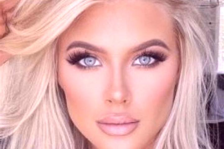 Emma, 33, a platinum blonde hazel-eyed indian companion based in Algyo. Offering Striptease, 69, Couples. Available for incall and outcall, day and evening d...
