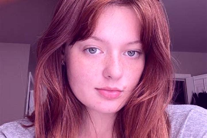 Emma, 33, a red green-eyed mediterranean companion based in Wang Pong. Offering Deep French Kissing, Overnight, BDSM, Erotic Massage. Available for incall an...