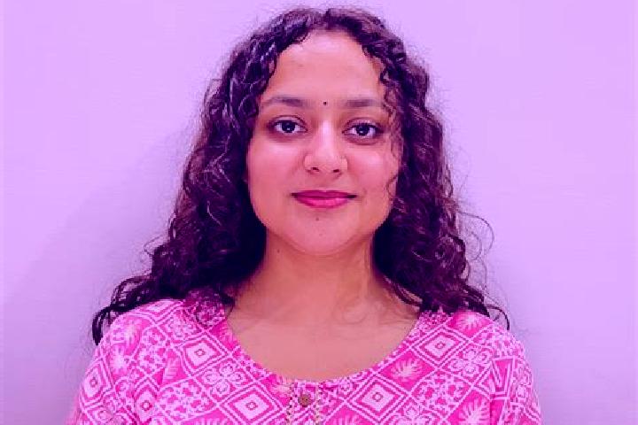 Emma, 33 — Escort in Bishnah, India