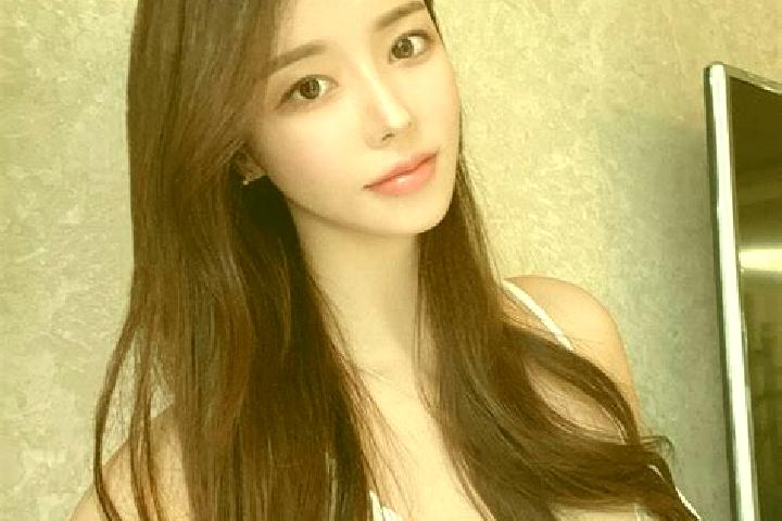 Emma, 33 — Escort in Dazhaicun, China