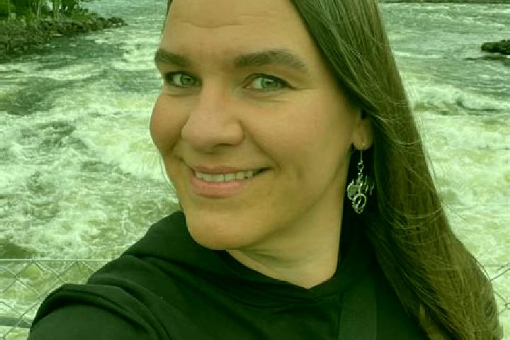 Emma, 33 — Escort in Roebaeck, Sweden