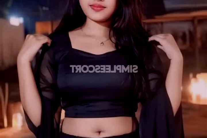 Emma, 33 — Escort in Siwan, India