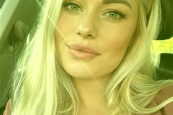 Emma, 34, a blonde hazel-eyed middle eastern companion based in Piera. Offering Girlfriend Experience, Duos, Travel Companion. Available for incall and outca...