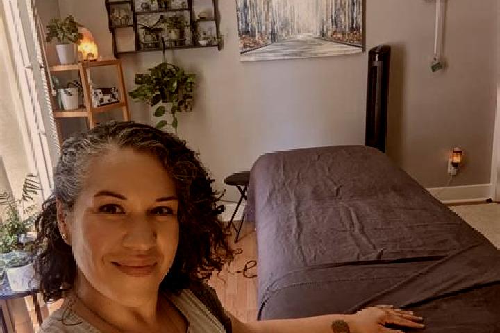 Emma, 34, a brunette green-eyed caribbean companion based in Upper Brookfield. Offering A-Level, Massage. Available for incall and outcall, overnight booking...