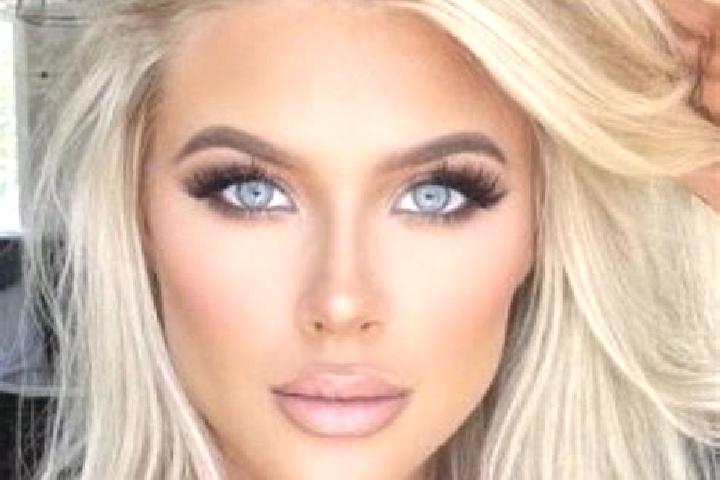 Emma, 34, a platinum blonde hazel-eyed caribbean companion based in Sant Antoni. Offering Tantra, Girlfriend Experience. Available for incall and outcall, ov...