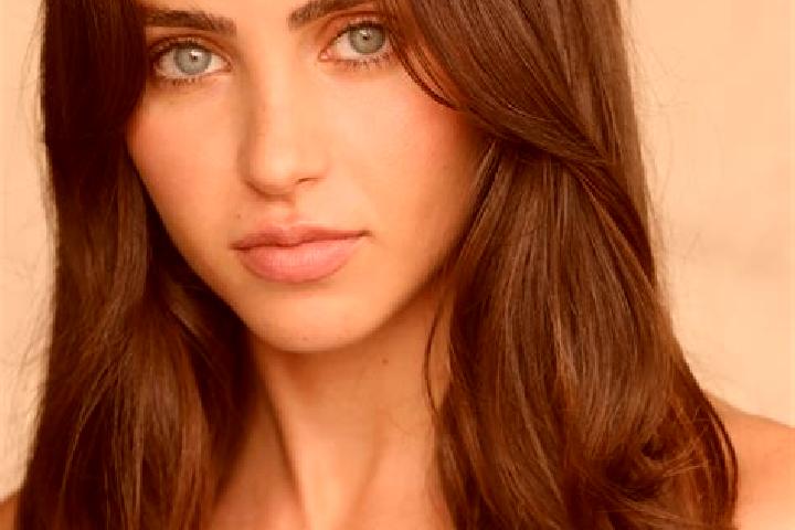 Emma, 34, a red brown-eyed latina companion based in Clear Mountain. Offering Deep French Kissing, Roleplay, Dinner Date, Prostate Massage. Available for inc...