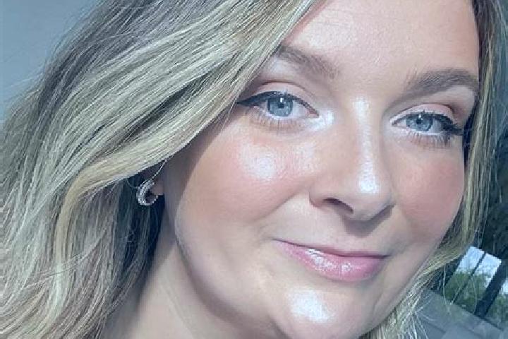 Emma, 34 — Escort in Capel, United Kingdom
