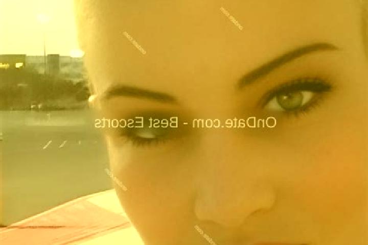 Emma, 34 — Escort in Caslavice, Czech Republic