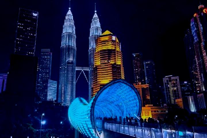 Emma, 34 — Escort in Dengkil, Malaysia