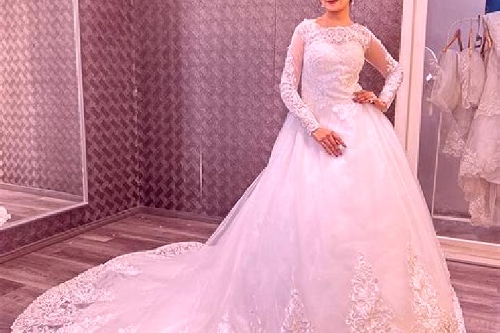 Emma, 34 — Escort in Jharsuguda, India