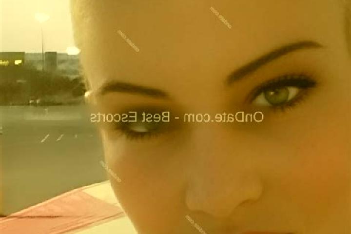 Emma, 34 — Escort in Liiceni, Romania