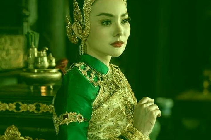 Emma, 34 — Escort in Noen Sa-nga, Thailand