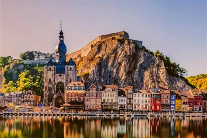 Emma, 34 — Escort in Rumillies, Belgium
