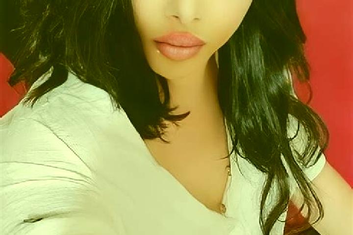 Emma, 34 — Escort in Santa Monica-Cella, Italy