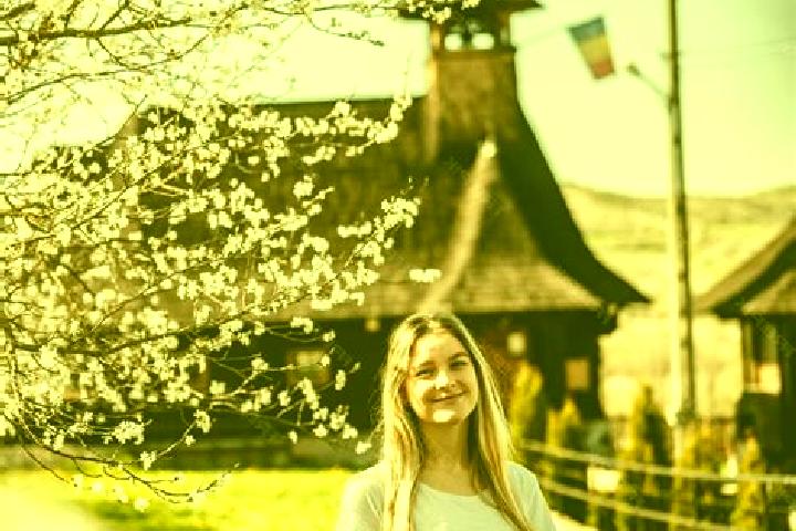 Emma, 34 — Escort in Sitani, Romania