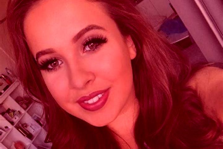 Emma, 35, a auburn brown-eyed european companion based in Bronxville. Offering Girlfriend Experience, Travel Companion, Erotic Massage. Available for incall ...