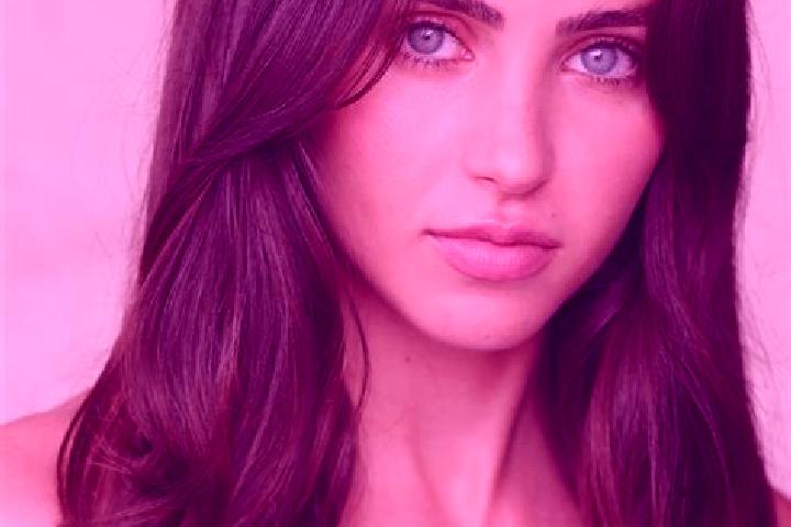 Emma, 35, a brunette blue-eyed middle eastern companion based in Cocalzingo. Offering Dinner Date, Party Girl, Couples. Available for incall and outcall, ove...