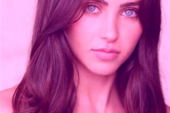 Emma, 35, a brunette dark-eyed mixed companion based in Lutetsburg. Offering Roleplay, Duos, Erotic Massage, Massage. Available for incall and outcall, overn...