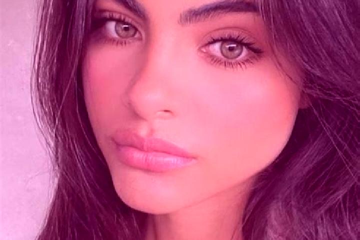 Emma, 35, a chestnut green-eyed indian companion based in Gaxung. Offering Party Girl, GFE, Striptease, OWO. Available for incall and outcall, overnight book...