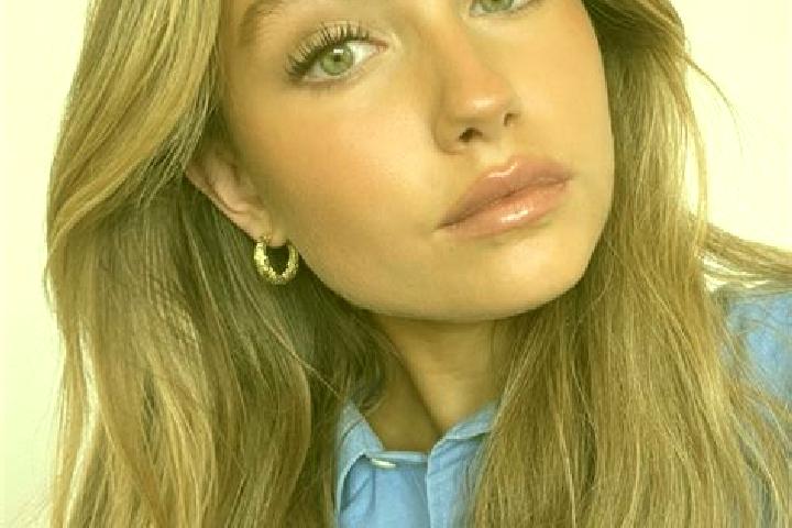 Emma, 35, a dark blonde green-eyed european companion based in Leutershausen. Offering OWO, Erotic Massage, A-Level. Available for incall and outcall, day an...