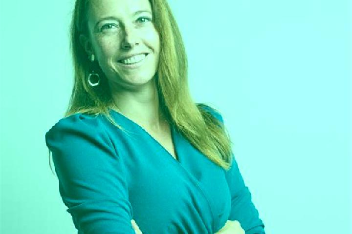 Emma, 35 — Escort in Brexent-Enocq, France