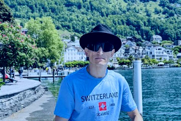 Emma, 35 — Escort in Cham, Switzerland