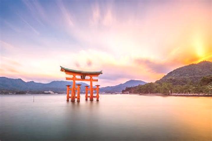 Emma, 35 — Escort in Miyajima, Japan