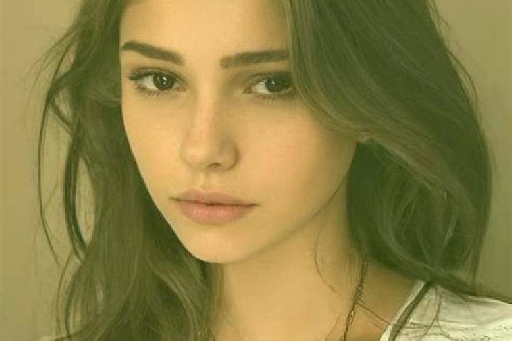 Emma, 36, a auburn hazel-eyed slavic companion based in Santa Cruz Acatepec. Offering CIM, Deep French Kissing, Dinner Date. Available for incall and outcall...